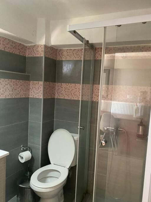 Hidden Nest Apartment Rodhia  ภายนอก รูปภาพ